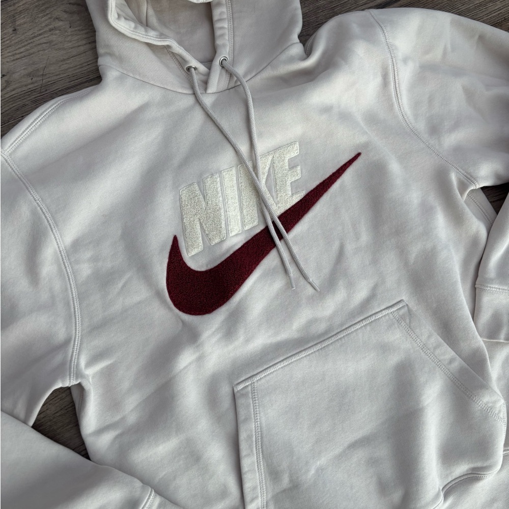 Nike Men’s CLUB FLEECE PULLOVER HOODIE Lt Orewood Brn/Lt Orewood Brn Medium - Picture 7 of 10
